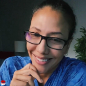Julie, Bielawa